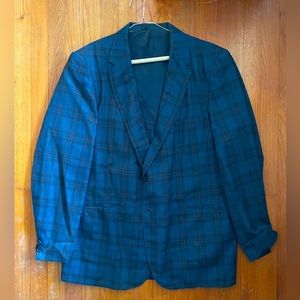 Vintage men’s plaid suit coat